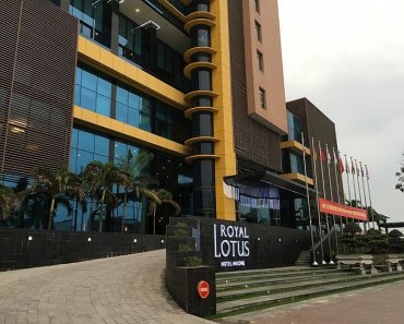 Contemporary Quarters in Vietnam at Royal Lotus Hotel Halong