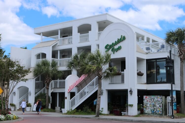 Seaside Inn, Isle of Palms, SC: Beach and History Combo