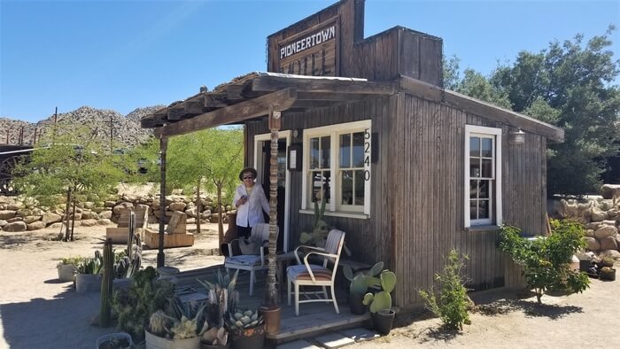 On-room reservation shack is where you check-in at the Pioneertown Motel