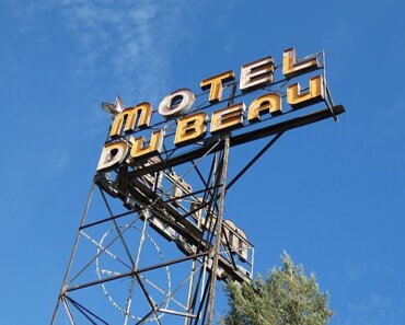 Motel Du Beau – Retro Cool in Historic Flagstaff AZ