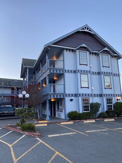 Best Western Plus Bayshore 3 story building is ADA accessible