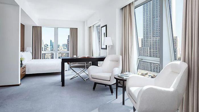 places to stay in Manhattan with a view