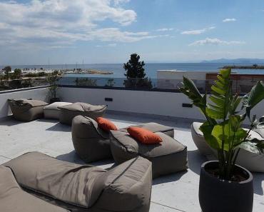 Cool O2 Suites Glyfada on the Athens Riviera Coast