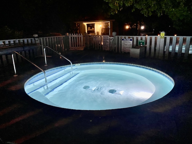 An over-sized whirlpool is available in the evenings.