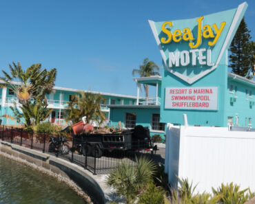 Sea Jay Motel: A Treasure Island, Florida Treasure
