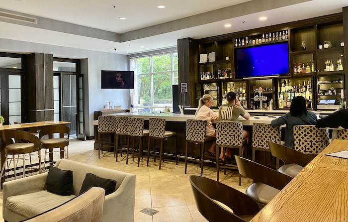 Doubletree North Charleston bar.
