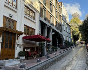 Settle into an Istanbul Apartment at Hammamhane Hotel