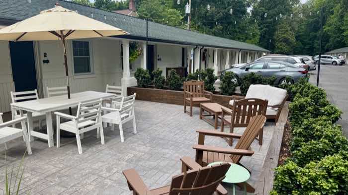 Rochambeau Roadside Inn
